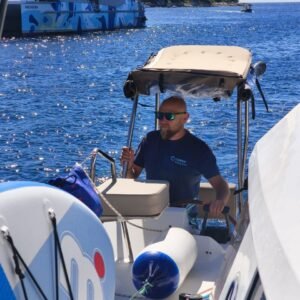 Kurs w Grecji – Manewrówka na katamaranie